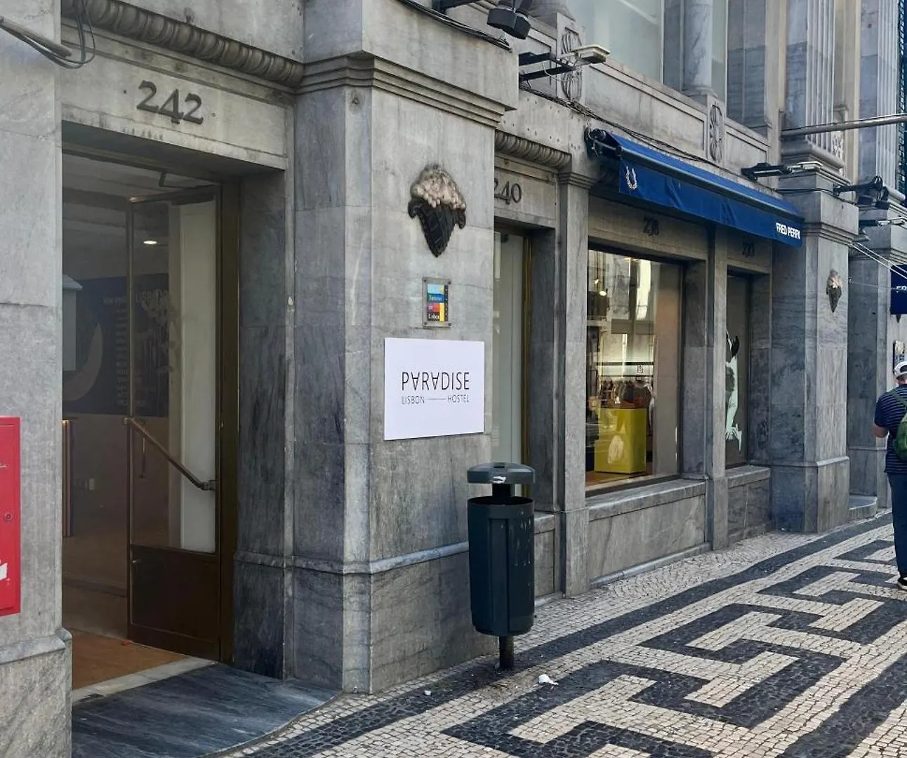 Hostel Paradise Lisbon